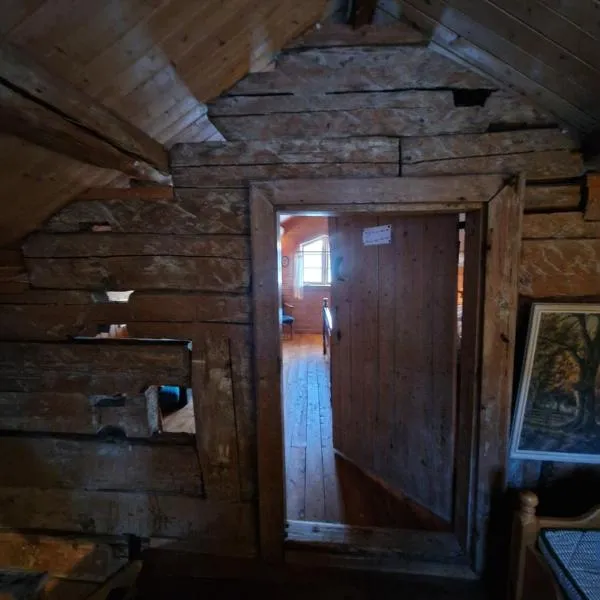 The Old Cottage, hotell i Harstad
