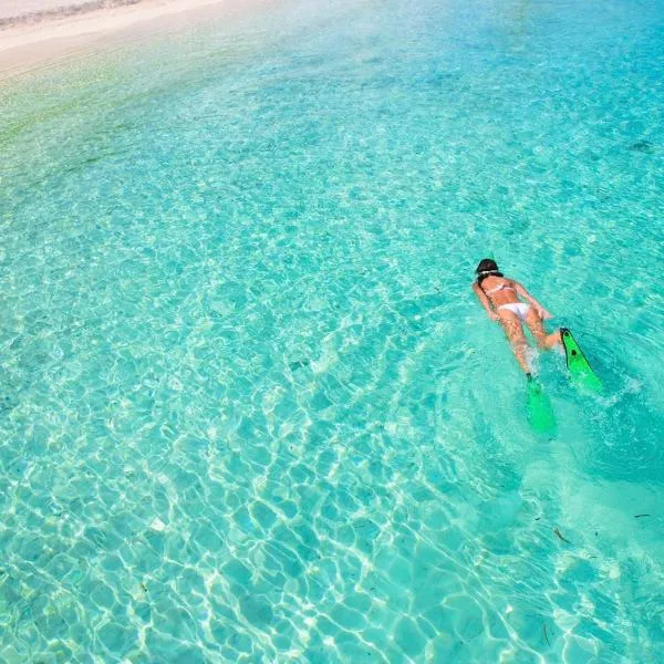 Summer: Torre Pali'de bir otel