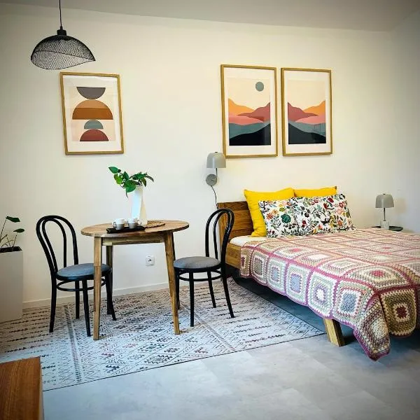 In the nature, hotel u gradu Vroutek