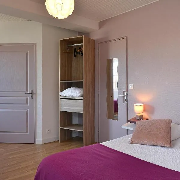 Logis Hôtel Restaurant Berry Relais, hotel di Neuvy-Pailloux