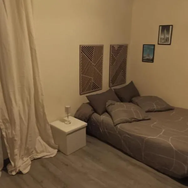 Chambre double avec lit clic clac, hotel v destinaci Saint-Pardoux-Isaac