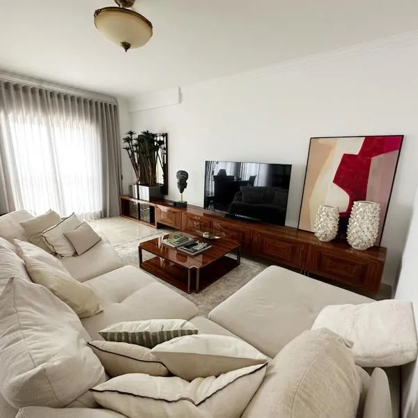 Sea view apartment - 400 meters from the beach, hotel v destinácii Ericeira