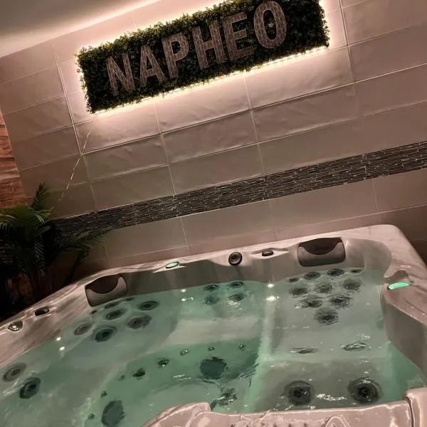 Naphéo, hotelli kohteessa Tonnay-Charente