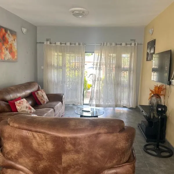 Hatfield staylax Manor 2, khách sạn ở Harare