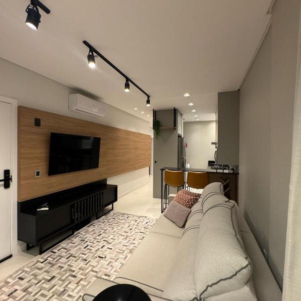 Apartamento com duas suítes próximo ao Hard Rock Café