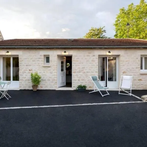 Maison avec Spa Privatif, Jacuzzi et Sauna, hôtel à Bailleval
