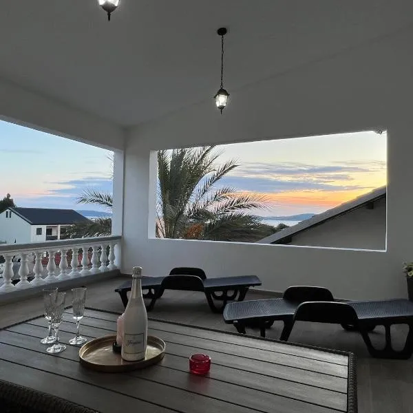 Holiday Home Marković, hotel in Bibinje
