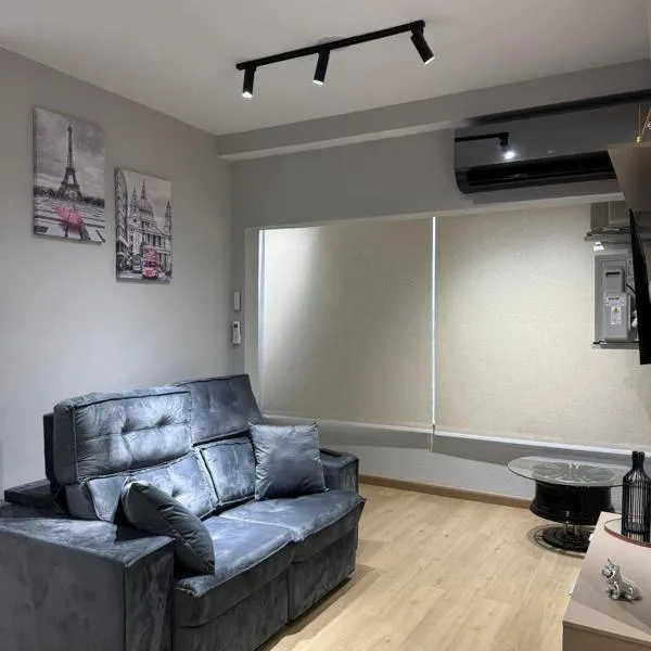 Apê 64 Bela Vista com ar condicionado e garagem، فندق في إسبيريتو سانتو دو بينهال