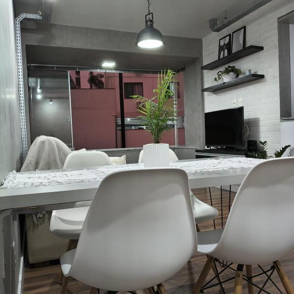 AP com estilo industrial Reformado e Silencioso