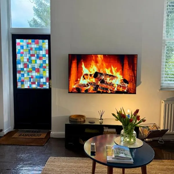 Free off street parking Georgian style Bath apartment, hotel v destinaci Bath