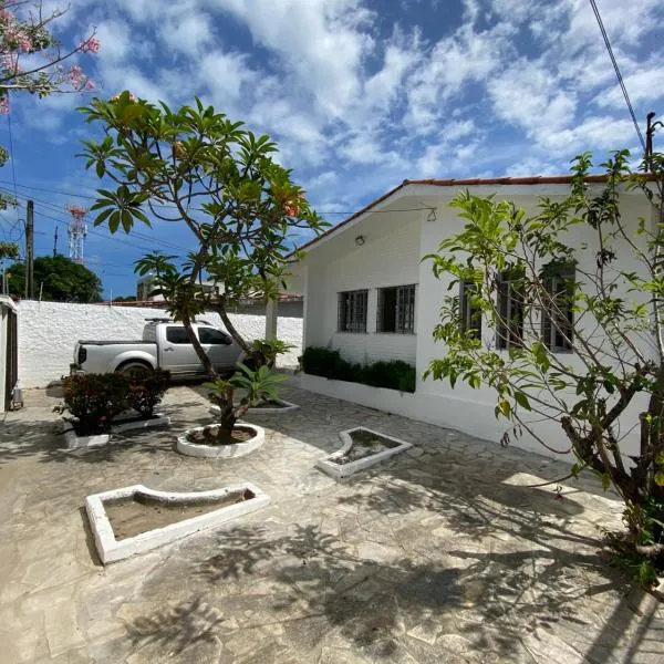 Linda casa de praia em Recife a 200m do mar โรงแรมในเฮซิเฟ