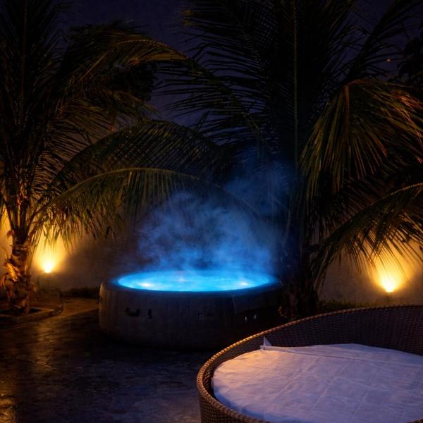 ACasasParadisiaca , ll Piscina Quente até 50 Graus em Caldas Novas Com Sistema de Trocador de Calor e com Sauna e Ofurô Super Quente, Com Roupa de Cama, Parcelamos em até 12x no Cartão de Crédito Sem Juros Aceitamos Pet, Temos Máquina de Lavar - Foto 2