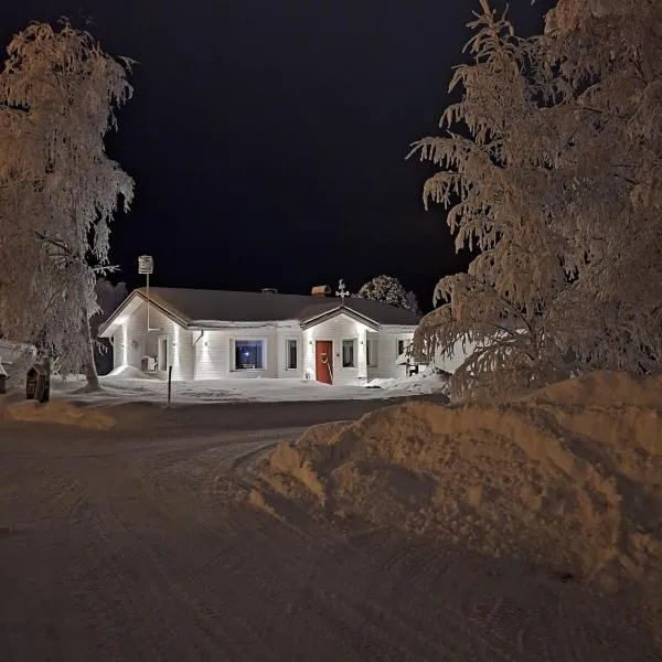 Tervetuloa nauttimhaan puhtaasta luonnosta Pelhoon, отель в городе Saukkooja