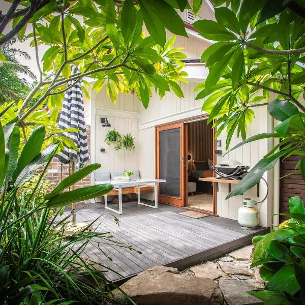 Alcorn Garden Studio - Dog friendly 2 mins walk to beach, hotel i Suffolk Park