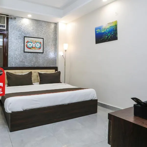 Super Hotel O The Signature Inn, hotel in Indirapuram