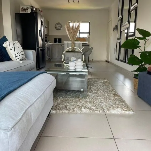 Modern and Elegant Cozy Living, hotel v mestu Midrand