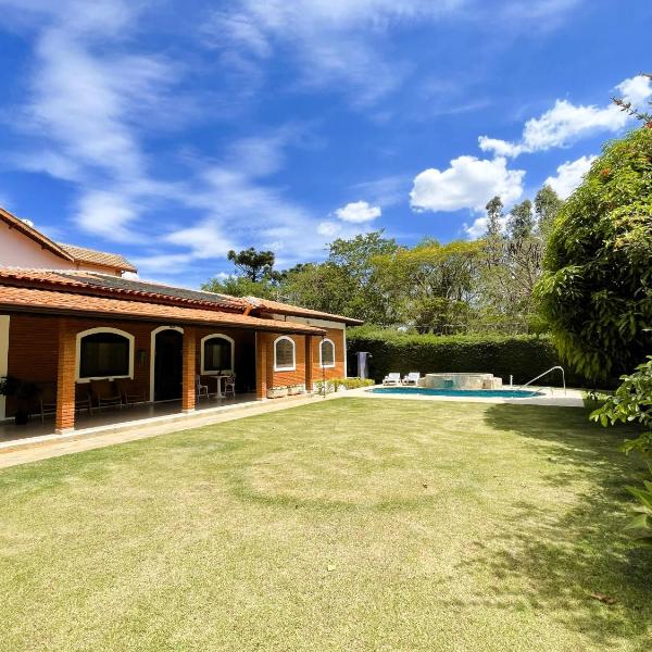Casa Veraneio com Piscina e Churrasqueira, Atibaia