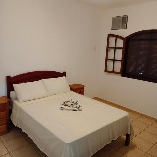 Casa com Piscina, amplo gramado, 2 quadras da praia - Foto 2
