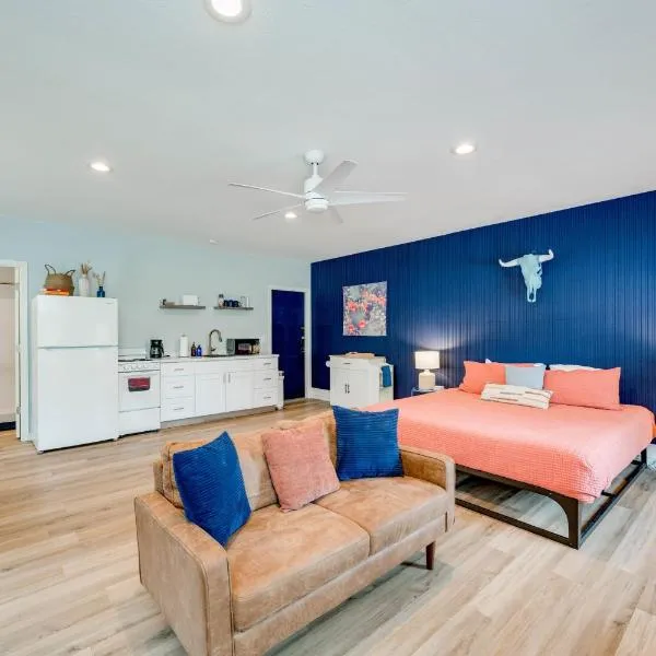 Ranchette Apartment- beach access small lake view, hotel a Buchanan Dam