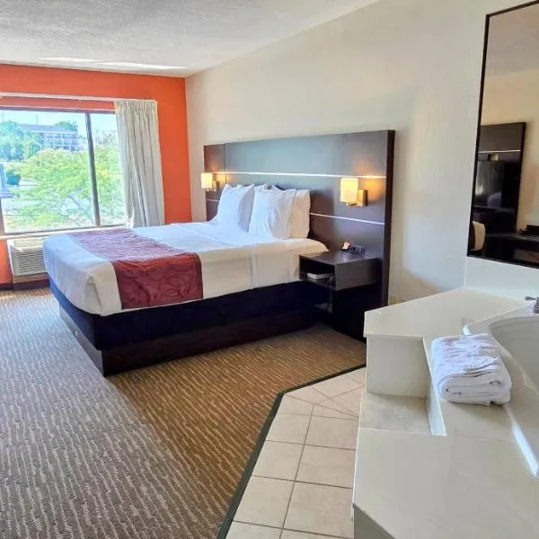 Grand Plaza Hotel & Conference Center, готель у місті Бренсон