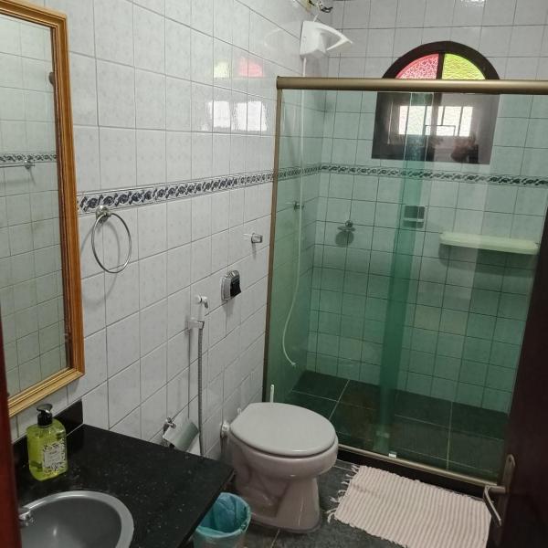 Casa com Piscina, amplo gramado, 2 quadras da praia - Foto 3