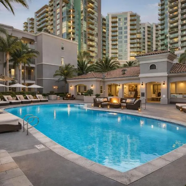 Luxury 1BR & 2BR Near Venice Beach MDR Retreat with Pool & Spa, hotel in Los Angeles