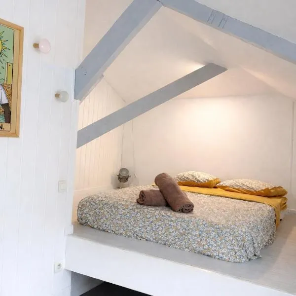 Chambre de charme dans maison coloniale, hotel a Noumea