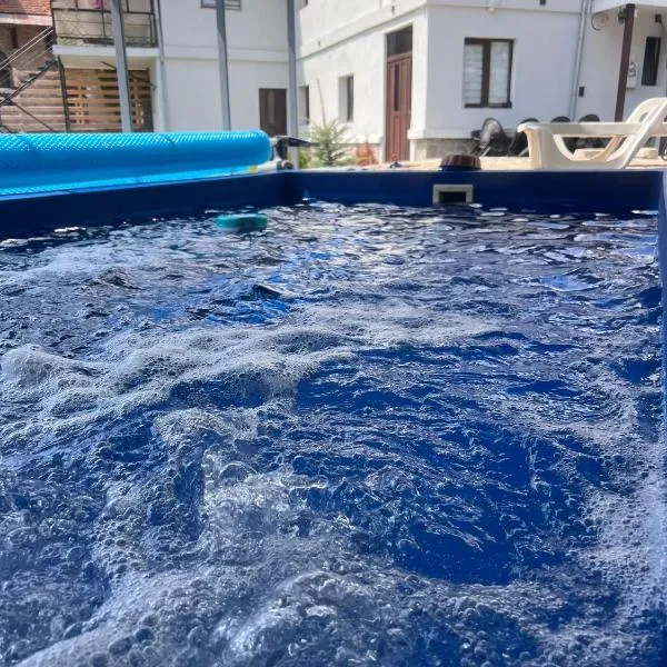 Casa SEMA, готель у місті Сіная