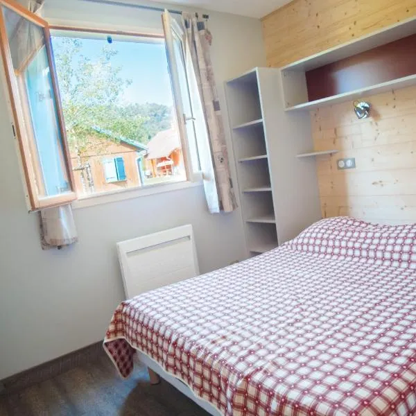 Camping Base de Loisirs du Lac de la Moselotte, hotel v destinaci Saulxures-sur-Moselotte