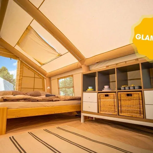 Mara Lake Cabins - Mara Camping: Liptovský Trnovec şehrinde bir otel
