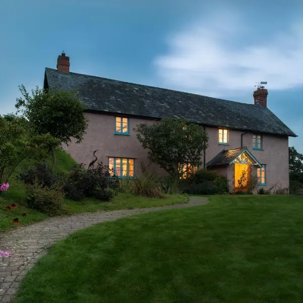 The Old Dairy at Bishops Barton, hotel en Wellington