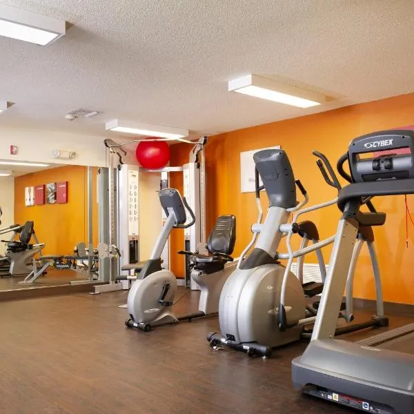 Holiday Inn Express & Suites Hayward by IHG, hotel v destinácii Hayward