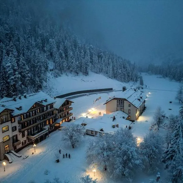 Villaggio Turistico Ploner, hotell i Carbonin