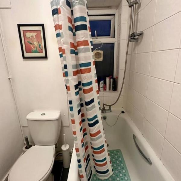 Basic Triple Room with Shared Bathroom - Foto 4