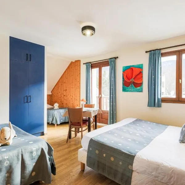 Hôtel Restaurant Les Tilleuls et son espace détente, מלון באוטראן