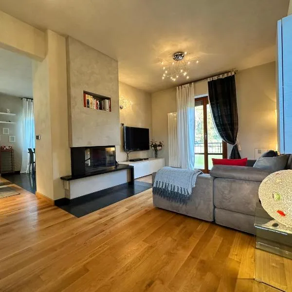 Arezzo - La Rondine 2 Bedrooms and Parking, Hotel in Arezzo