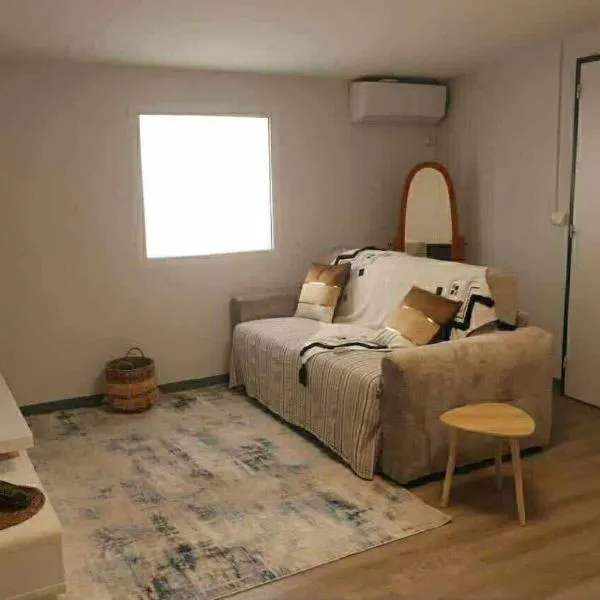 La Maison des Cocotiers, hotel a Maison Henou