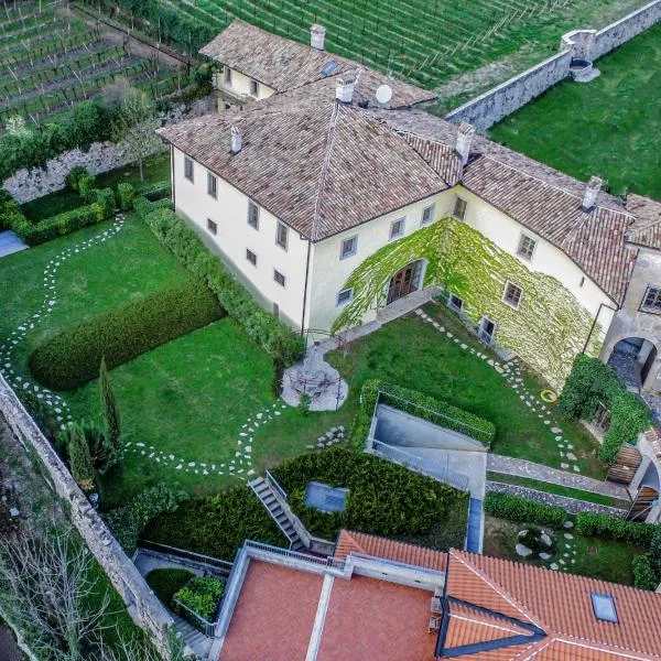 Relais Palazzo Lodron, viešbutis mieste Roveretas