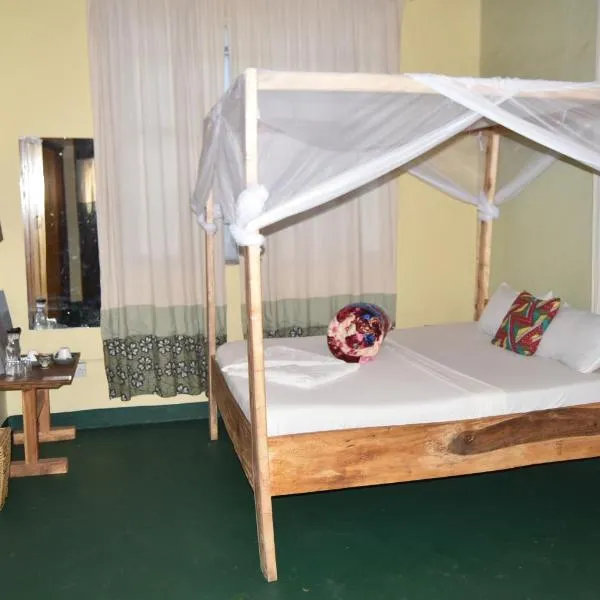 New Siesta Inn, hotell i Moshi