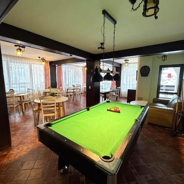 Almir Bran – hotel w mieście Bran