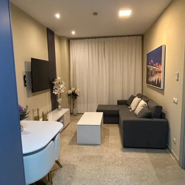 Apartamento con garaje en Apartour Vertice、ボルムホスのホテル