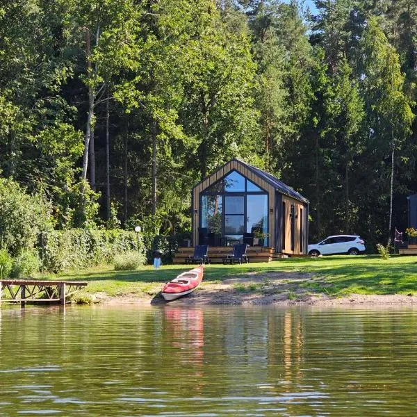 Mazury Resort-nowoczesna stodoła 10 m od jeziora,prywatna plaża, wifi, hotel en Makosieje