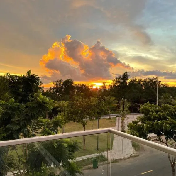 Hiếu Sang 68 Harbour View Family Hotel & Villa Bến Tàu Rạch Giá, hotel in Rạch Giá