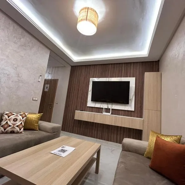 Appartement de luxe complex riad salam a 15min de centre ville, hotel en Tánger