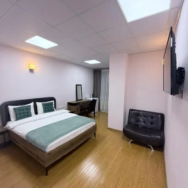 Hotel All Time, hotel Tbilisziben