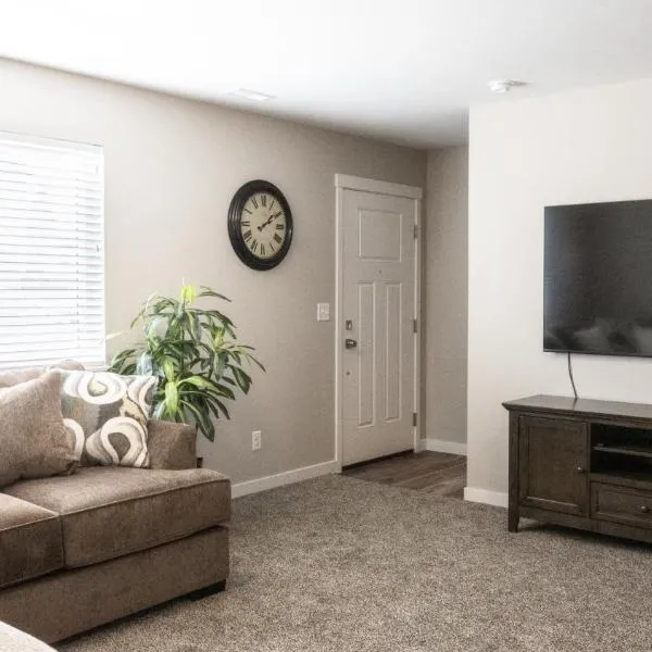 Charming Suites Near Downtown Idaho Falls #2, hotel Idaho Fallsban