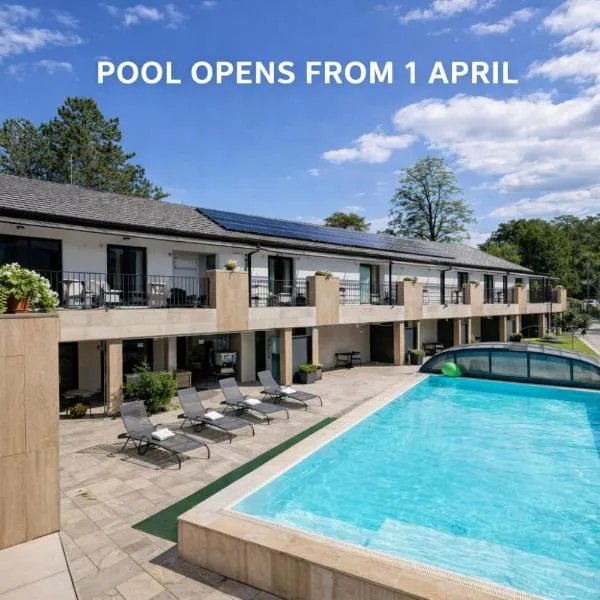 Balaton Flow Residence، فندق في فونيود
