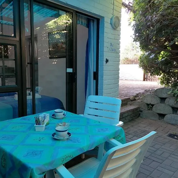 Boathouse Bed and Biscuit - Cabin, viešbutis mieste Margeitas