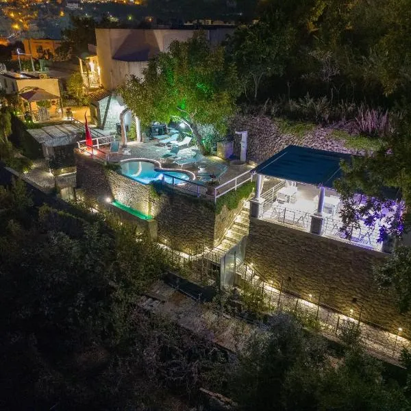 Belgodere di Mezzavia Apartments, hotel in Lacco Ameno