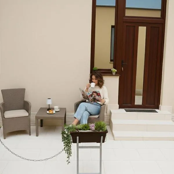 Mid Ultra Central Apartments, Self Check In, khách sạn ở Oradea